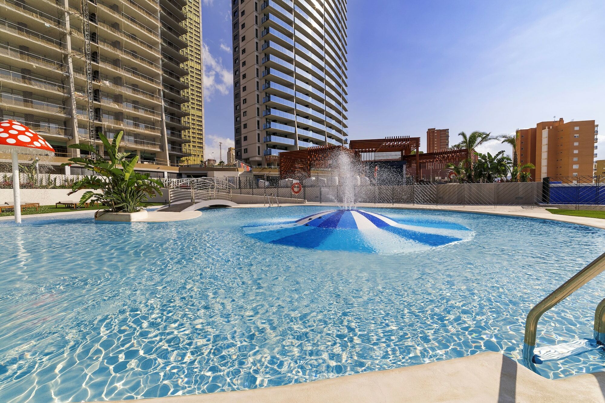 Sunset Drive Benidorm By Mar Holidays ภายนอก รูปภาพ